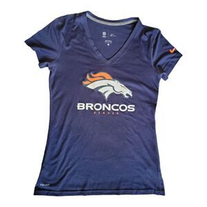 Women's Nike Dry-fit Broncos NFL V-neck T-shirt Size S